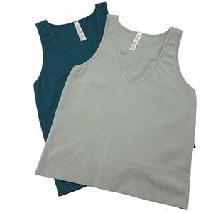 Athleta AURORA CROPPED TANK Set of 2 Large Sage and Teal Green Ribbed Seamless